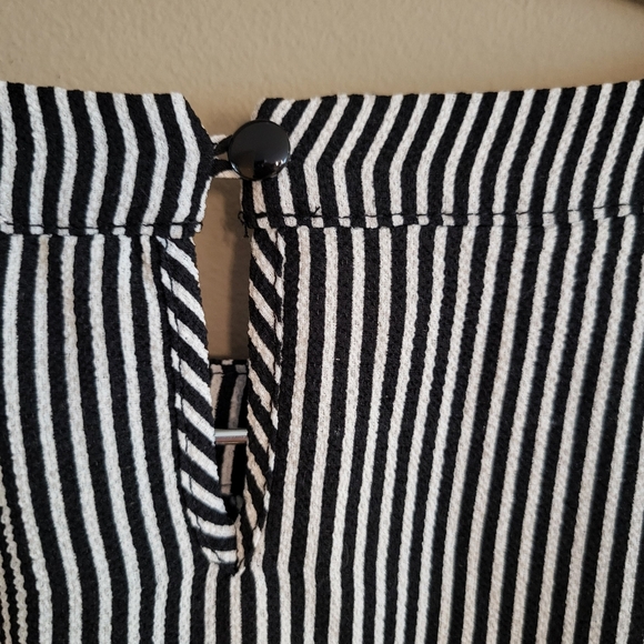 Monteau Chevron Blouse, size S - Picture 6 of 10